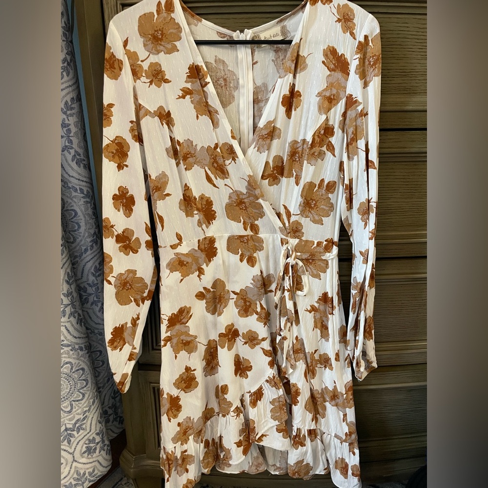 ALTAR’D STATE White & Brown Floral Wrap Dress